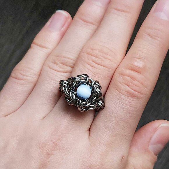Vintage Medieval style light blue Romanov chainmail ring ✦ size 7 ✦ - Picture 3 of 9